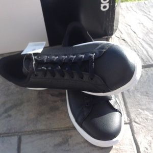 adidas Shoes - Brand new mens adidas sneakers. adidas Shoes - Brand new mens adidas sneakers.